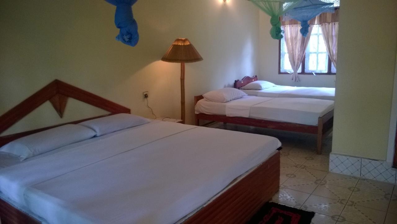 Sigiri Holiday Inn Inamaluwa Habitación foto